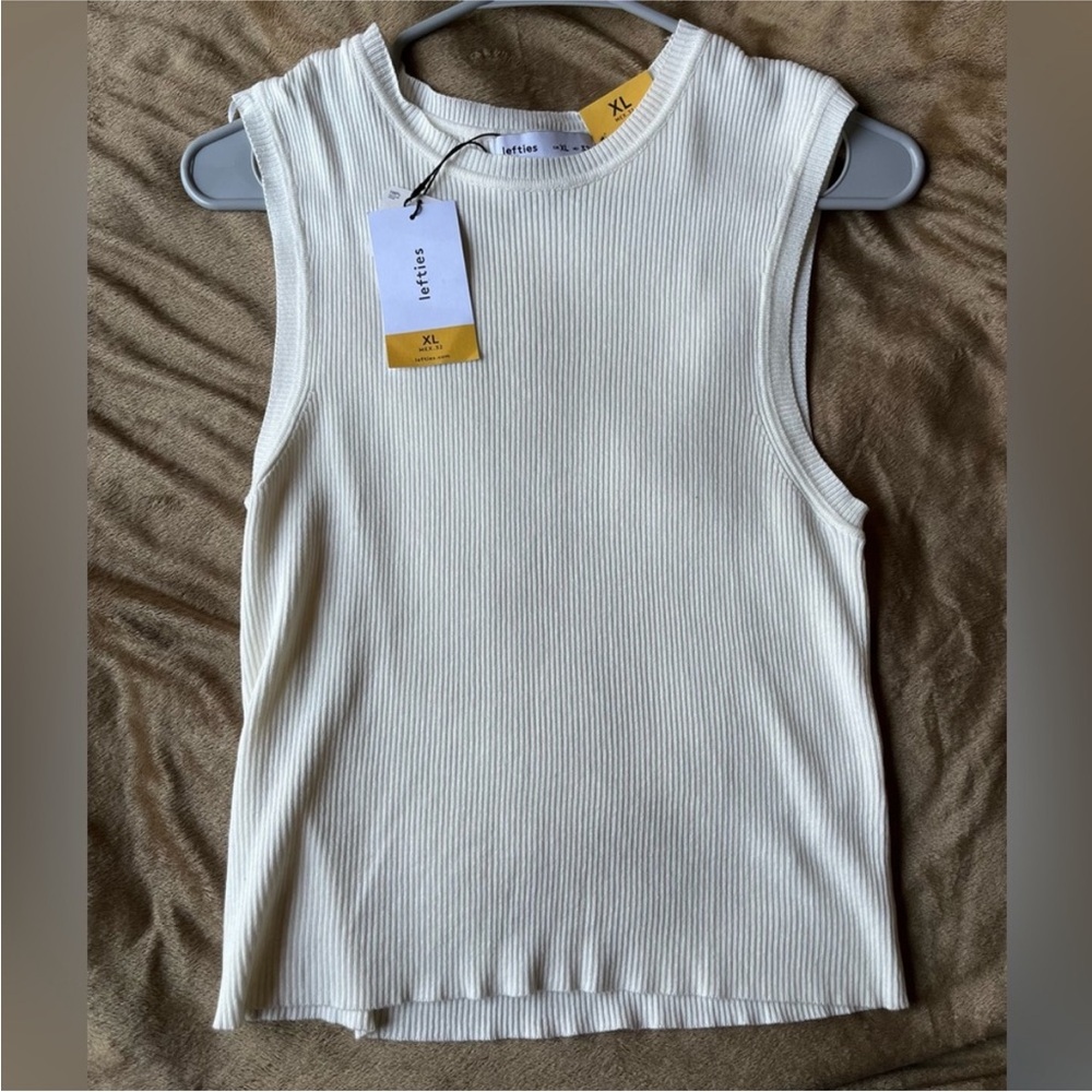 Sleeveless rib knit top